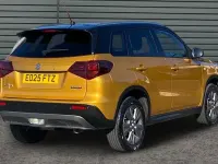 Second-hand Suzuki Vitara 129 CP (94 kW) 2025 Galben SUV