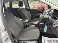 Used Ford Focus Zetec 125 HP (91 kW) 2016 Silver Hatchback