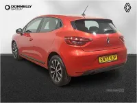 Used Renault Clio Evolution 90 HP (66 kW) 2023 Red Hatchback