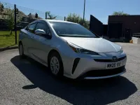 Usado Toyota Prius 122 CV (89 kW) 2020 Plateado Utilitario