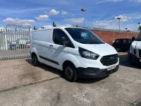 Used Ford Transit Custom 105 HP (77 kW) 2018 White Van