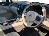 Usado Volvo XC60 Momentum 190 HP (139 kW) 2019 Azul SUV