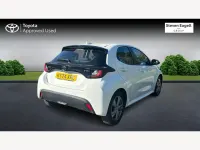 Second-hand Toyota Yaris Hybrid 2024 Alb Hatchback