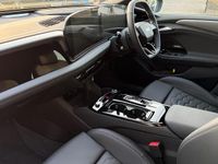 New Audi A6 e-tron S-Line 210 kW (286 HP) 2026 Black Estate