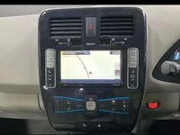 Used Nissan Leaf 80 kW (109 HP) 2012 White Hatchback