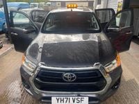 Usado Toyota HiLux 2021 Cinzento Pickup