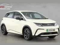 Nowe BYD Dolphin Boost 130 kW (177 KM) 2026 Biały Hatchback