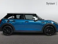 Begagnad Mini Cooper S Exclusive 176 HK (129 kW) 2024 Blå Halvkombi