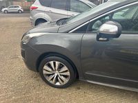 Begagnad Peugeot 3008 Allure 2015 Svart Kombi