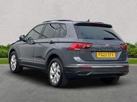 Usado VW Tiguan Life 150 CV (110 kW) 2022 Gris SUV