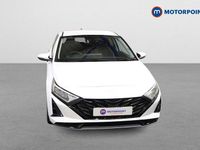 Used Hyundai i20 Premium 101 HP (74 kW) 2025 White Hatchback