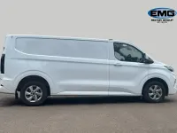 Usado Ford Transit Custom Limited 136 CV (100 kW) 2025 Blanco Van