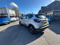 Second-hand Renault Captur Dynamique 120 CP (88 kW) 2018 Argintiu SUV