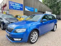 Used Skoda Octavia Elegance 105 HP (77 kW) 2013 Blue Estate