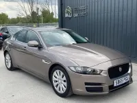Usado Jaguar XE Prestige 163 HP (119 kW) 2016 Castanho Sedan