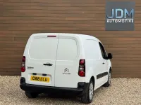 Used Citroën Berlingo 75 HP (55 kW) 2018 White MPV