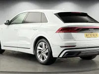 Used Audi Q8 S-Line 286 HP (210 kW) 2020 Glacier white SUV