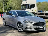 Usado Ford Mondeo Titanium 150 HP (110 kW) 2018 Prateado Citadino