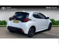 Used Toyota Yaris Design 116 HP (85 kW) 2023 White Hatchback
