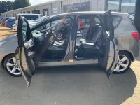 Used Vauxhall Meriva 98 HP (72 kW) 2013 Brown MPV