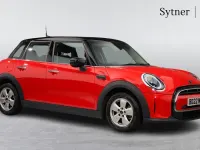 Used Mini Cooper Classic 134 HP (98 kW) 2022 Red Hatchback