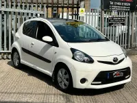 Used Toyota Aygo Style 2014 White Hatchback