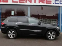 Usado Jeep Grand Cherokee Overland 247 CV (181 kW) 2014 Negro SUV