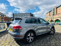 used VW Touareg 3.0 V6 TDI R-Line 5dr Tip Auto