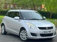 Usado Suzuki Swift SZ3 94 HP (69 kW) 2012 Prateado Citadino