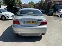 Usado Jaguar S-Type S 207 HP (152 kW) 2006 Prateado Sedan
