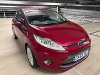 Used Ford Fiesta Titanium 94 HP (69 kW) 2009 Red Hatchback