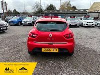 Used Renault Clio IV Dynamique 75 HP (55 kW) 2016 Red Hatchback