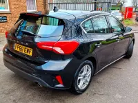 Used Ford Focus Zetec 125 HP (91 kW) 2018 Black Hatchback