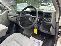 Used VW Transporter 68 HP (50 kW) 1998 White Van