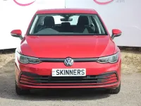 Używany VW Golf VIII Life 130 KM (95 kW) 2022 Czerwony Hatchback