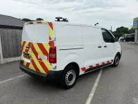 Used Vauxhall Vivaro Edition 100 HP (73 kW) 2019 White MPV