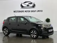 Begagnad Citroën C3 Feel 2023 Svart Halvkombi