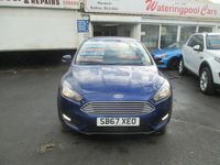 Używany Ford Focus Zetec 125 KM (91 kW) 2017 Niebieski Hatchback