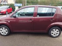 Used Daihatsu Sirion 69 HP (50 kW) 2008 Red Hatchback