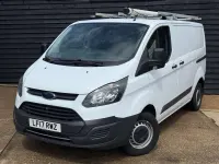 Used Ford Transit Custom 105 HP (77 kW) 2017 White Van