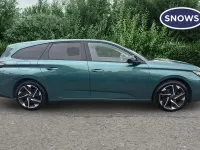 Used Peugeot 308 Allure Premium 131 HP (96 kW) 2022 Avatar blue Estate