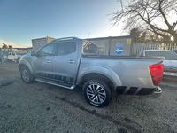 Used Nissan Navara Tekna 190 HP (139 kW) 2017 Grey Pickup