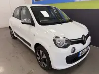 Used Renault Twingo Play 70 HP (51 kW) 2017 White Hatchback