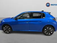 Second-hand Peugeot 208 Allure 101 CP (74 kW) 2025 Albastru Hatchback