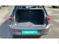 Usado VW Golf VIII Life 128 HP (94 kW) 2021 Cinzento Citadino