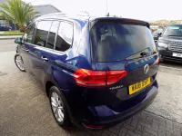 Usado VW Touran Family 115 HP (84 kW) 2018 Azul Monovolume