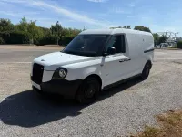 Used LEVC VN5 City 150 HP (110 kW) 2022 White MPV