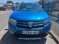 Begagnad Dacia Sandero Ambiance 90 HK (66 kW) 2016 Blå Halvkombi