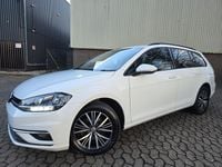 Used VW Golf VII SE 115 HP (84 kW) 2019 White Estate