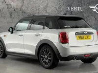 Używany Mini Cooper Hatch 134 KM (98 kW) 2016 Srebrny Hatchback